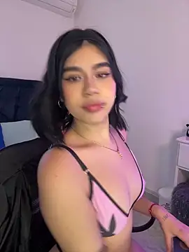 Lily Woodz online show from January 13, 2026, 7:18 pm