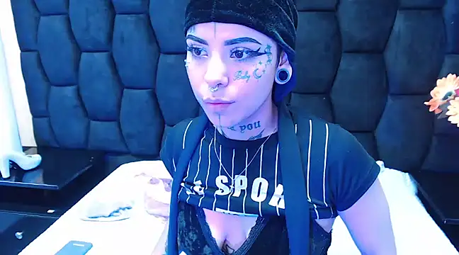 Snapshot of xbabymoonx chatting on January 16, 2025, 6:16 pm xbabymoonx online show from January 16, 2025, 6:16 pm