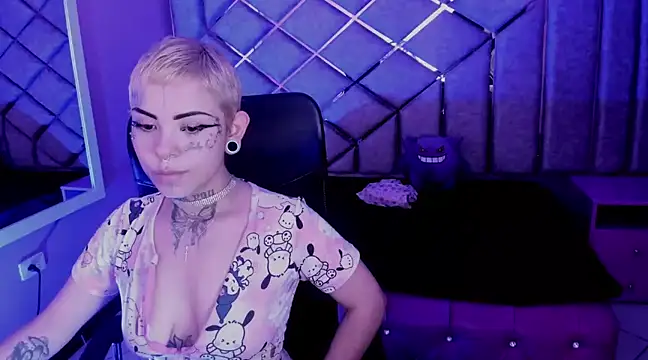 Snapshot of xbabymoonx chatting on January 31, 2025, 7:51 pm xbabymoonx online show from January 31, 2025, 7:51 pm