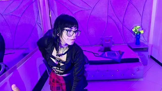 Snapshot of xbabymoonx chatting on October 14, 2025, 8:53 pm xbabymoonx online show from October 14, 2025, 8:53 pm