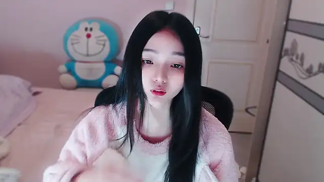 xiao-xiao-D online show from December 15, 2025, 9:59 am