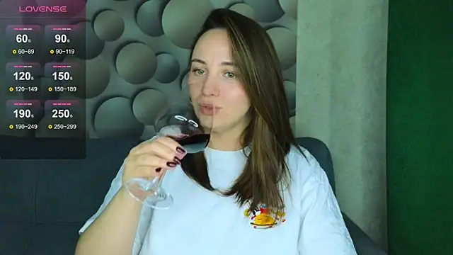 Snapshot of Cute_smile_sharon chatting on October 17, 2025, 11:45 am Cute smile sharon online show from October 17, 2025, 11:45 am