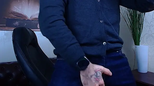 AxelColton online show from December 19, 2025, 11:34 am