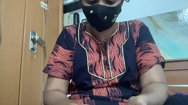 Snapshot of Tamil_Sanjana_ chatting on February 8, 2026, 4:54 am Tamil Sanjana online show from February 8, 2026, 4:54 am