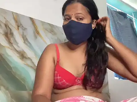 Tamil Sanjana  online show from October 2, 2025, 5:44 am