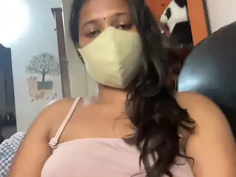 Tamil Sanjana  online show from October 25, 2025, 7:14 pm