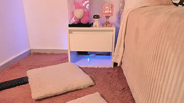 Alissonroses online show from November 28, 2025, 8:53 pm