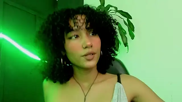 CintiaWalker online show from April 10, 2026, 12:56 pm