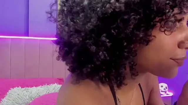 CintiaWalker online show from February 4, 2026, 12:44 pm