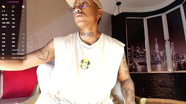 Snapshot of JhonyMiller_ chatting on February 26, 2025, 7:42 pm JhonyMiller online show from February 26, 2025, 7:42 pm