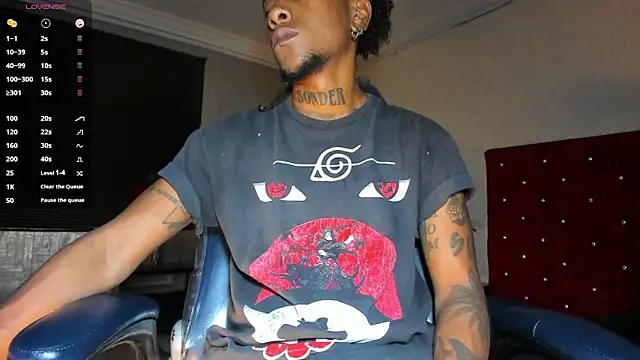 JhonyMiller  online show from April 12, 2026, 9:29 pm