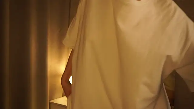 Hi my name is online show from March 12, 2025, 8:52 pm