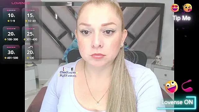 natalia5560 online show from March 18, 2025, 2:17 pm