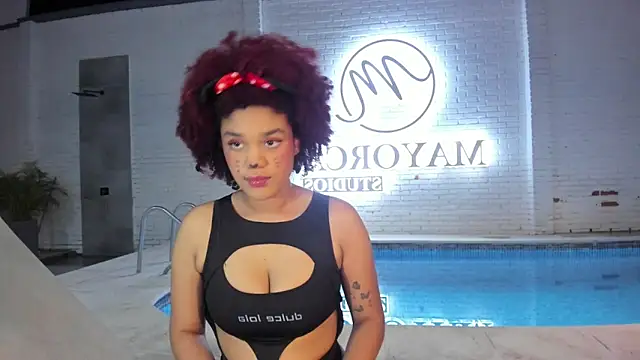 loladupont online show from October 15, 2025, 3:05 am