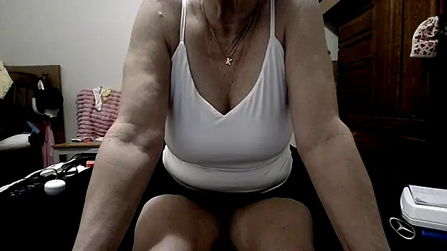 Keywest Kate online show from October 25, 2025, 12:10 am