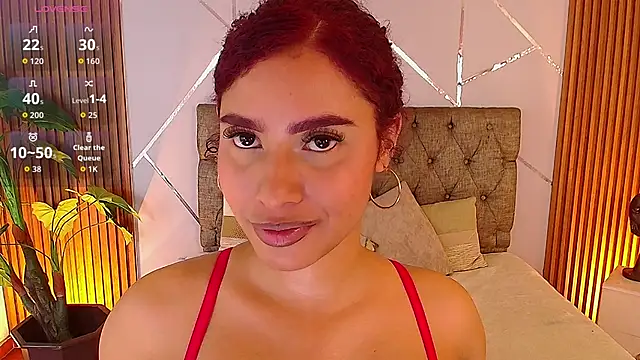 charlottee white online show from March 13, 2026, 8:25 pm