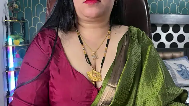 FlatVincy4 online show from February 9, 2026, 6:11 am