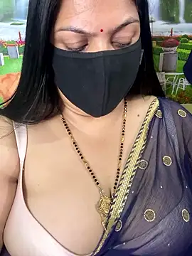 Snapshot of FlatVincy4 chatting on October 31, 2025, 4:03 pm FlatVincy4 online show from October 31, 2025, 4:03 pm