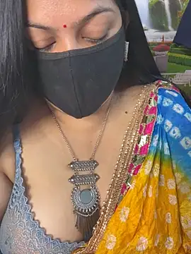 Snapshot of FlatVincy4 chatting on October 25, 2025, 4:11 am FlatVincy4 online show from October 25, 2025, 4:11 am