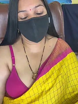 Snapshot of FlatVincy4 chatting on November 23, 2025, 11:09 am FlatVincy4 online show from November 23, 2025, 11:09 am