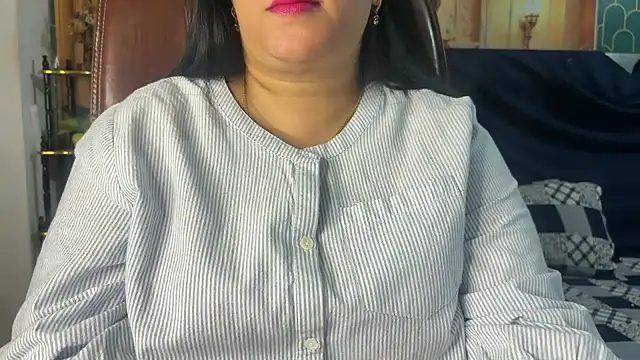 FlatVincy4 online show from March 27, 2026, 3:02 pm