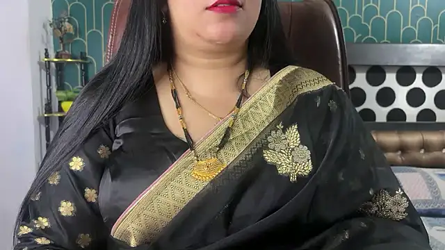 FlatVincy4 online show from February 17, 2026, 7:27 am