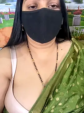 Snapshot of FlatVincy4 chatting on November 2, 2025, 4:34 pm FlatVincy4 online show from November 2, 2025, 4:34 pm