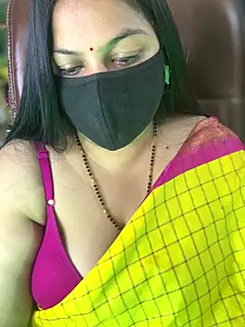 Snapshot of FlatVincy4 chatting on November 29, 2025, 5:02 pm FlatVincy4 online show from November 29, 2025, 5:02 pm