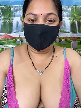 FlatVincy4 online show from September 19, 2025, 7:12 am