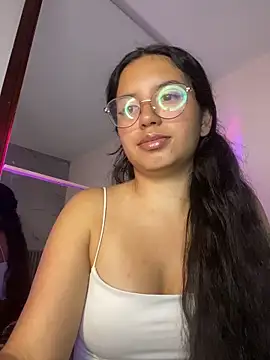 Snapshot of Rosita_forever_ chatting on May 31, 2026, 6:09 pm Rosita forever online show from May 31, 2026, 6:09 pm