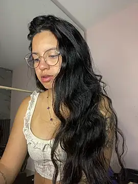 Snapshot of Rosita_forever_ chatting on February 23, 2026, 2:28 pm Rosita forever online show from February 23, 2026, 2:28 pm