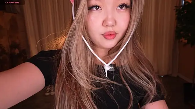 Amelyisthatyou online show from June 28, 2026, 3:35 am