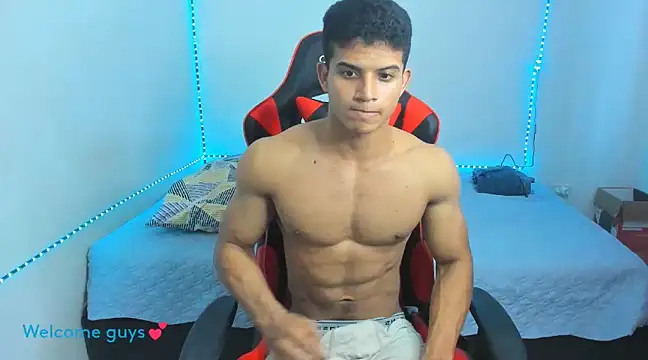 oliver thompsson7 online show from January 11, 2025, 10:29 pm