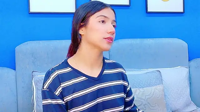 Snapshot of martina_roldam chatting on February 14, 2026, 12:11 am martina roldam online show from February 14, 2026, 12:11 am