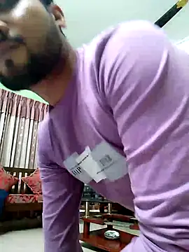 Snapshot of GildanK18 chatting on December 26, 2024, 5:51 pm GildanK18 online show from December 26, 2024, 5:51 pm