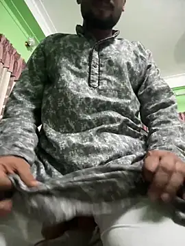 Snapshot of GildanK18 chatting on September 19, 2025, 11:14 am GildanK18 online show from September 19, 2025, 11:14 am