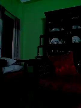 Snapshot of GildanK18 chatting on March 17, 2025, 6:11 pm GildanK18 online show from March 17, 2025, 6:11 pm