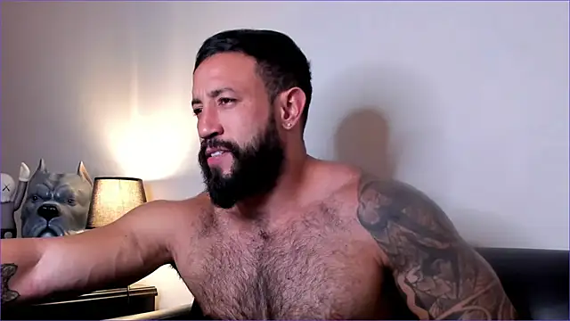 BradLeon  online show from December 13, 2025, 8:37 pm