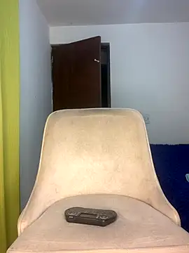 Boy cock18 online show from November 16, 2025, 7:13 am