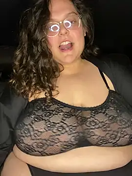 22lunalove22 online show from January 18, 2025, 5:10 am