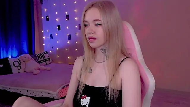 Snapshot of Naughty_Mable chatting on June 29, 2026, 11:48 pm Naughty Mable online show from June 29, 2026, 11:48 pm