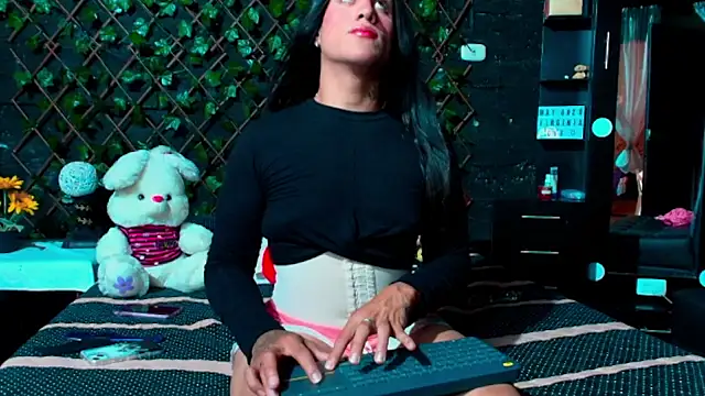 selene  fortuna online show from September 27, 2025, 7:53 pm