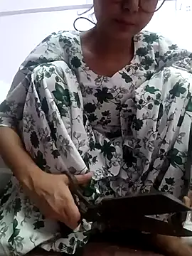 KumarSilencesex21 online show from April 23, 2026, 8:32 am