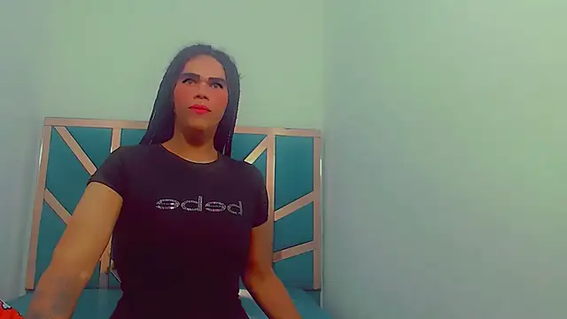 Snapshot of fox_naughty_violet chatting on October 27, 2025, 8:10 pm fox naughty violet online show from October 27, 2025, 8:10 pm