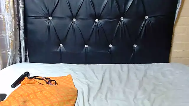 Snapshot of EROTIC_BARBIE28 chatting on July 13, 2026, 6:51 pm EROTIC BARBIE28 online show from July 13, 2026, 6:51 pm