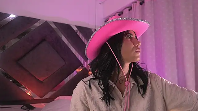 Snapshot of sam_lewins chatting on October 9, 2025, 7:14 pm sam lewins online show from October 9, 2025, 7:14 pm