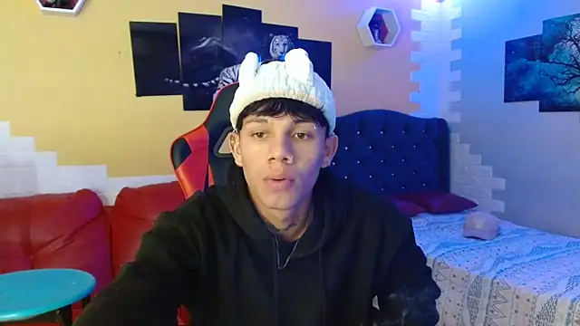 andy dan18 online show from October 7, 2025, 3:13 pm