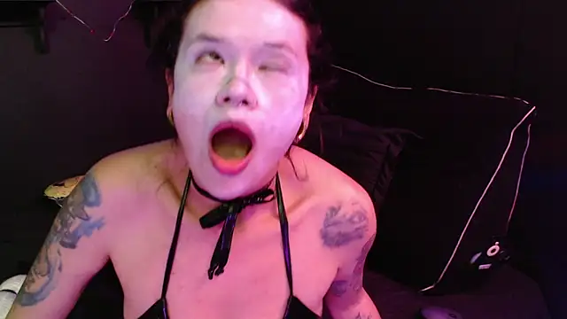 Snapshot of rousstattoo chatting on March 4, 2026, 3:36 am rousstattoo online show from March 4, 2026, 3:36 am