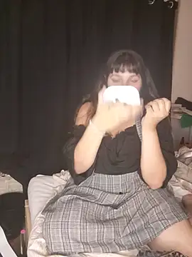 Snapshot of Heleneecesmecs2 chatting on June 5, 2026, 10:26 pm Heleneecesmecs2 online show from June 5, 2026, 10:26 pm