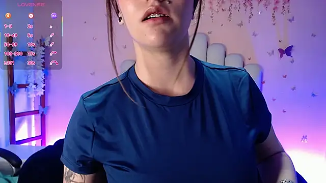 Sweetlu gh online show from October 22, 2025, 7:35 pm